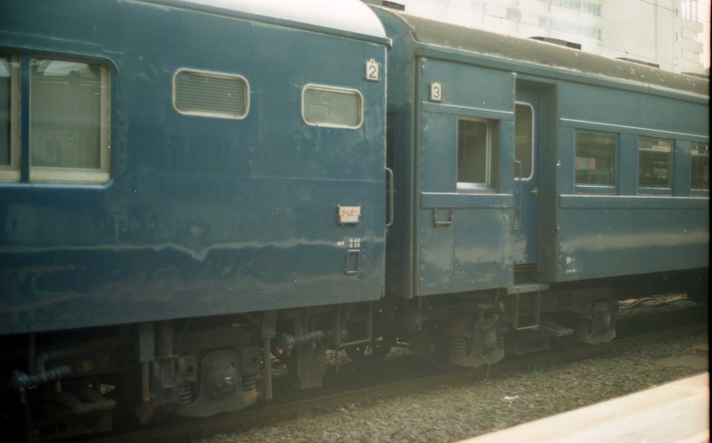 夜行普通列車「からまつ」